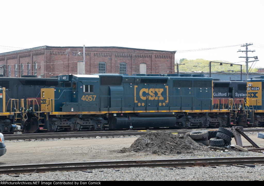 CSXT 4057